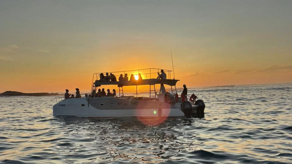 sunset-cruise-garza-boat-people